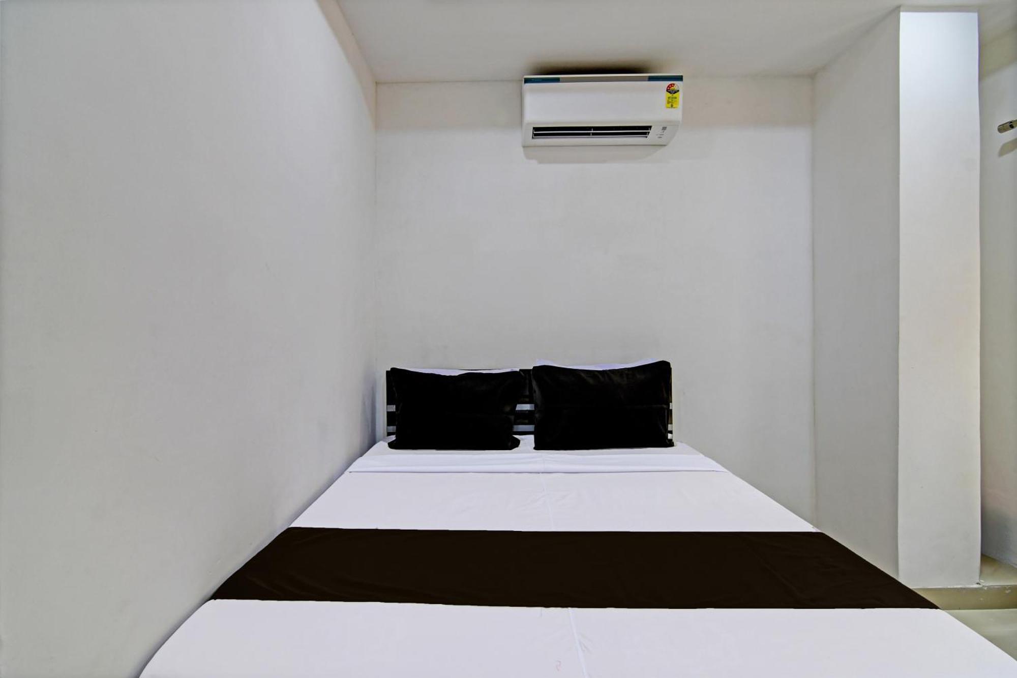Hotel O Top 22 Calcutta  Esterno foto